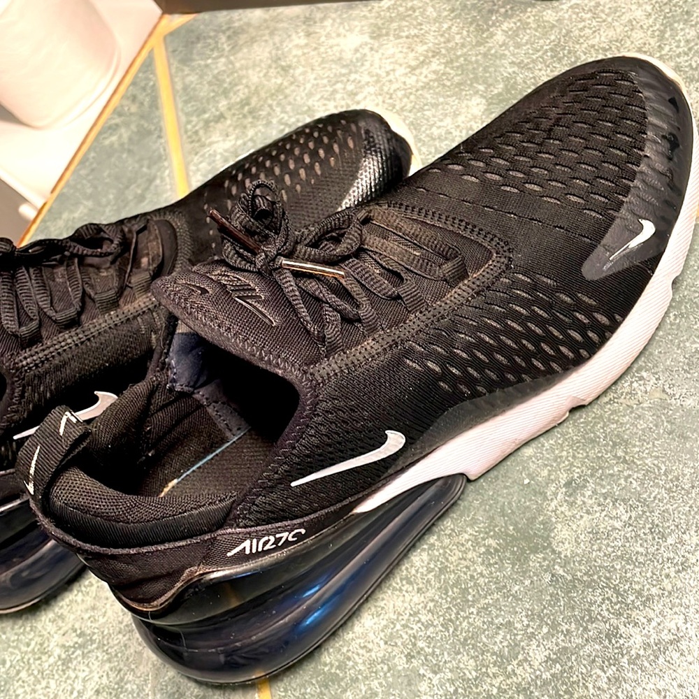 Nike Air Max 270